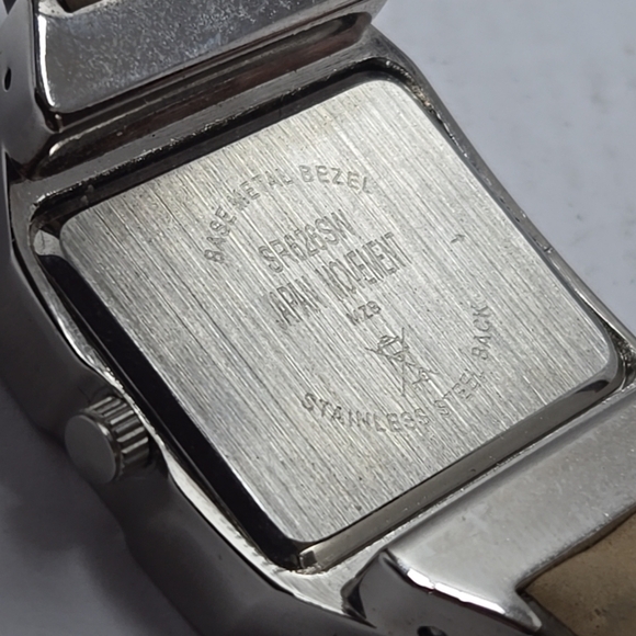 Womens Gruen Watch Silver Tone Rectangle Gray Hinged Open Cuff Band New Battery - Picture 10 of 10